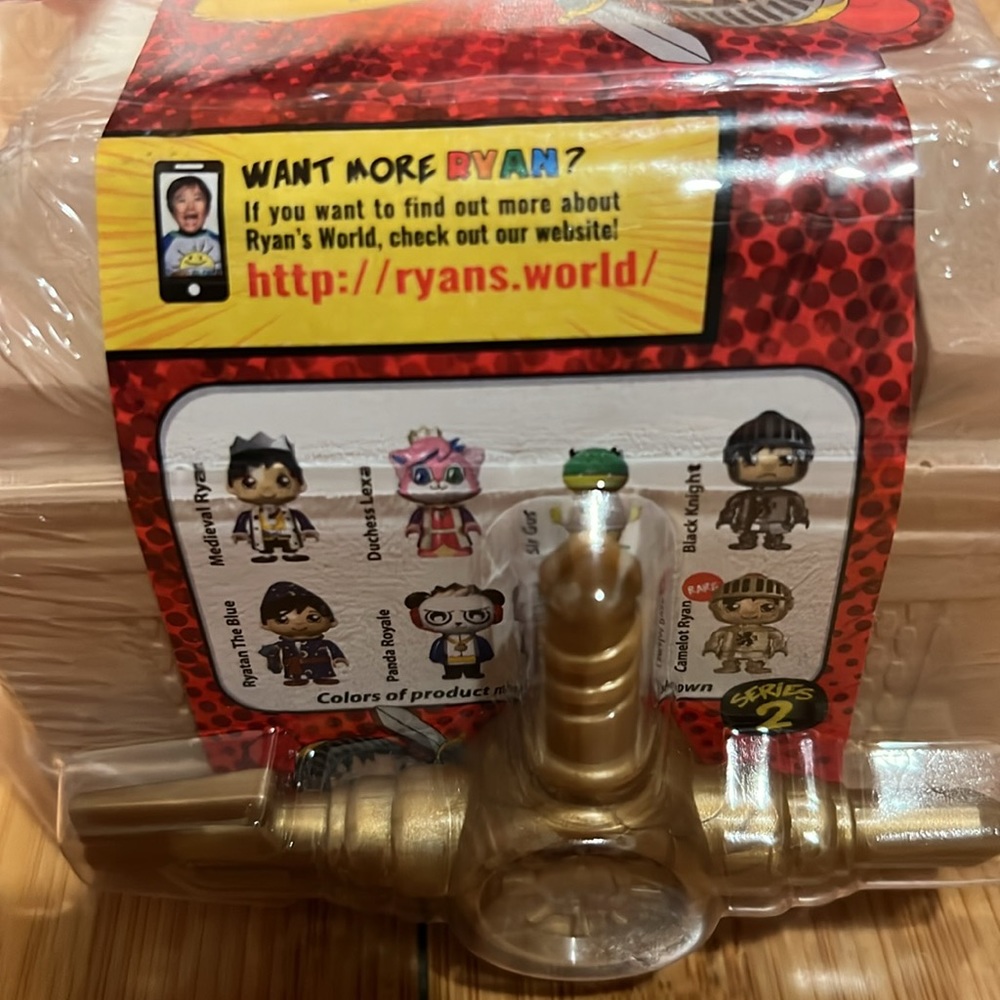 NWT New Ryan’s World Sir Ryan’s Dig N Discover Royal Treasure Mystery Figure Toy - Picture 3 of 3